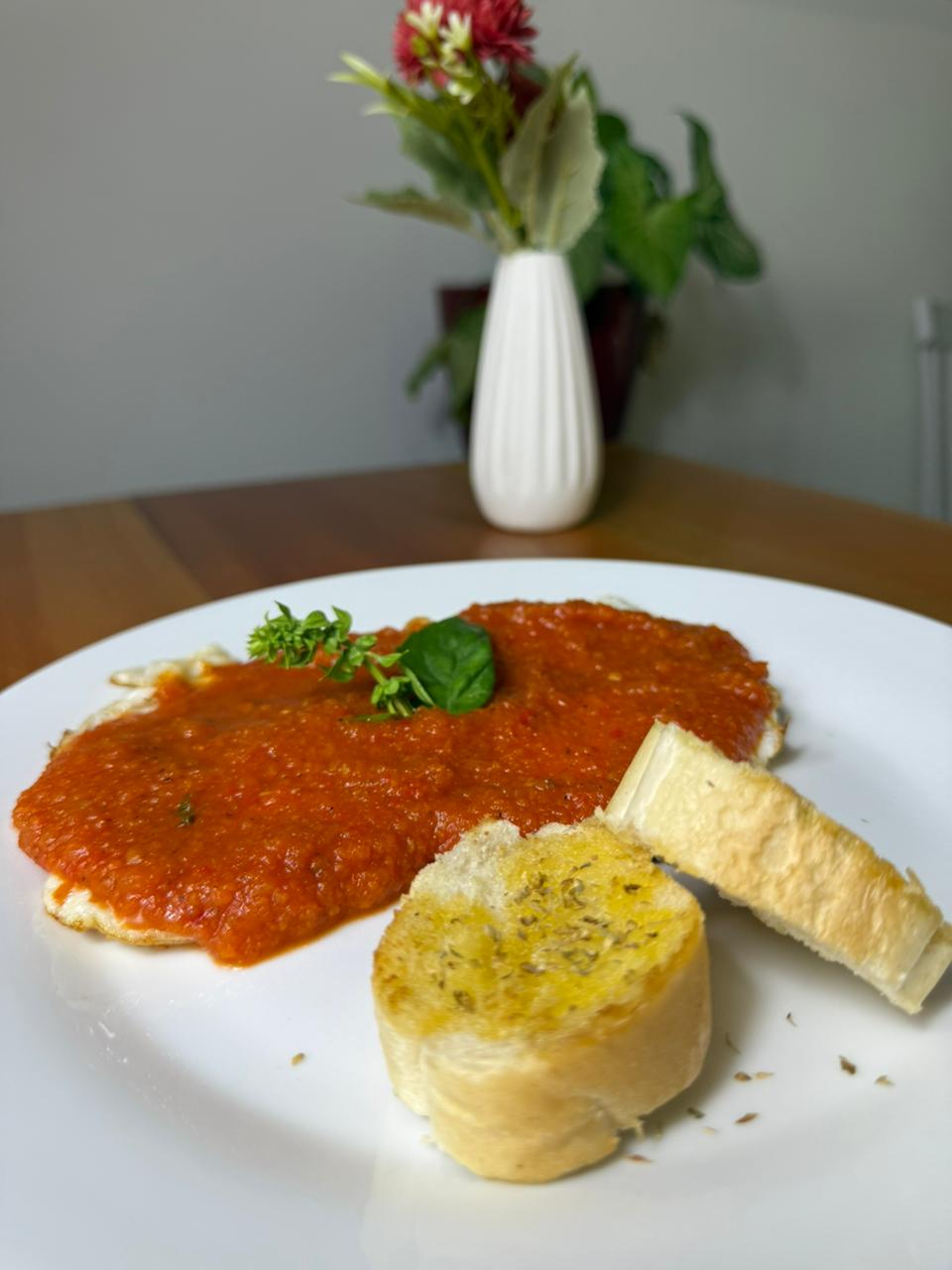 Gallery image for huevos-salsa