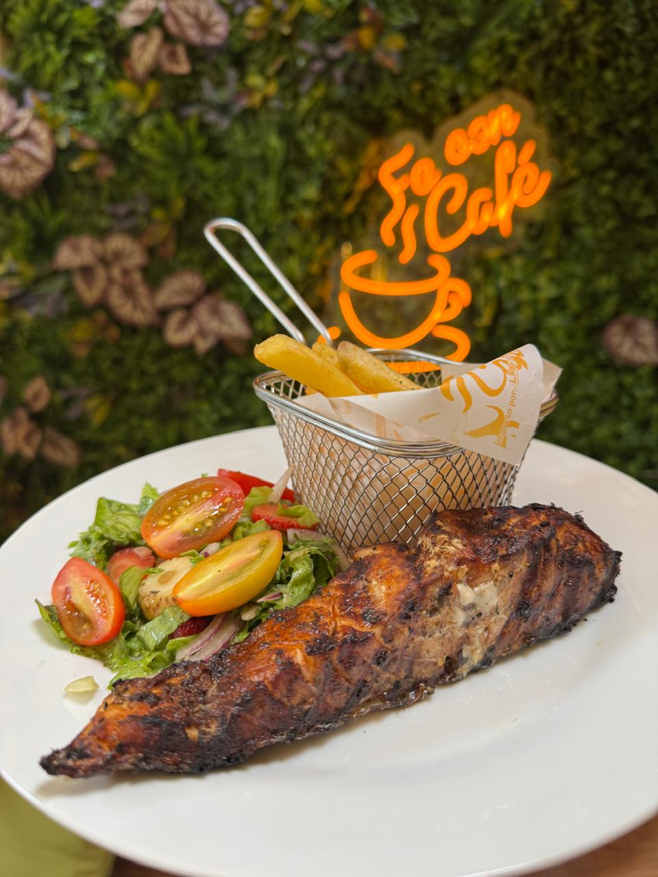 Gallery image for salmon-ajillo-eneldo